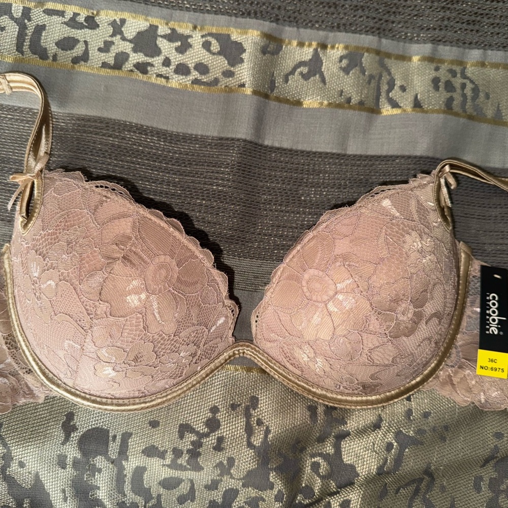 New bra 36C